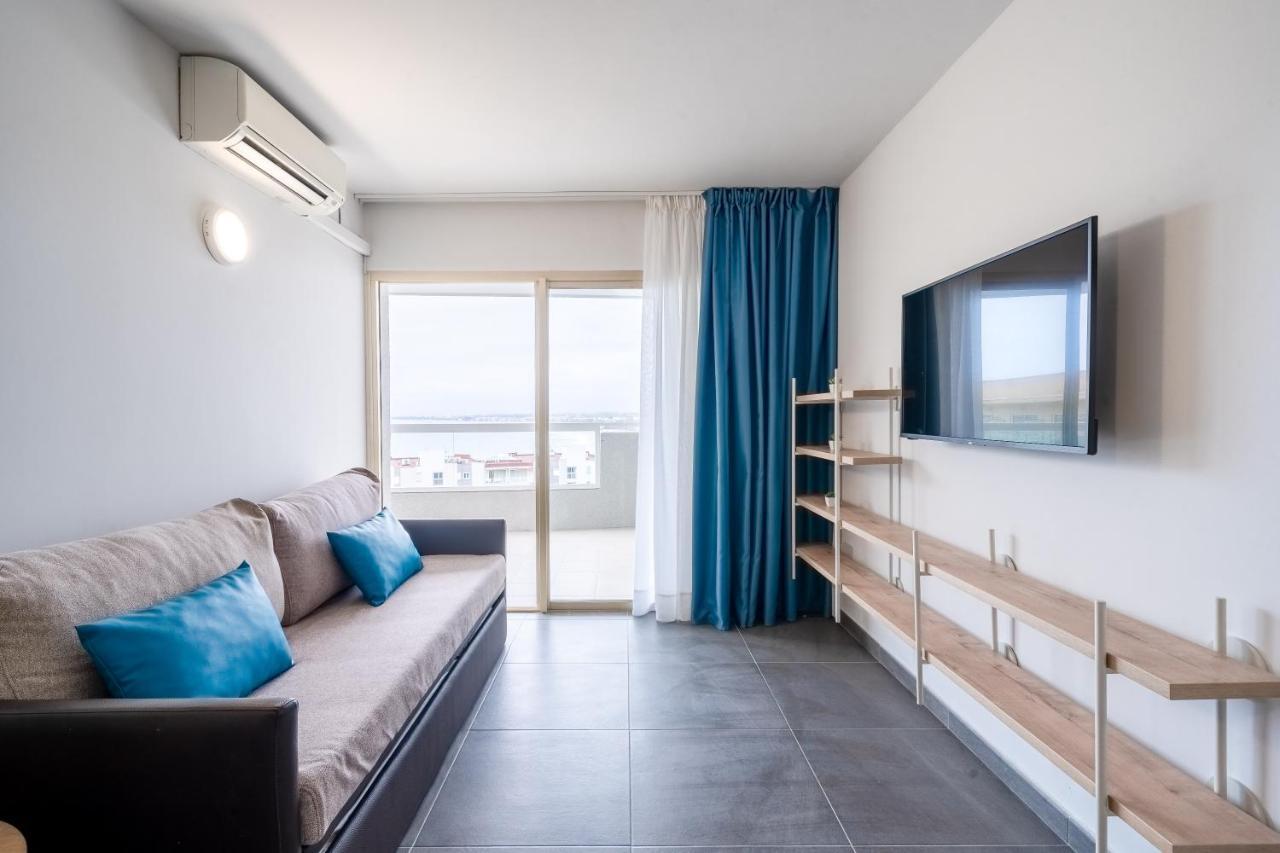 Rentalmar Blue Beach & Pool Salou Phòng bức ảnh
